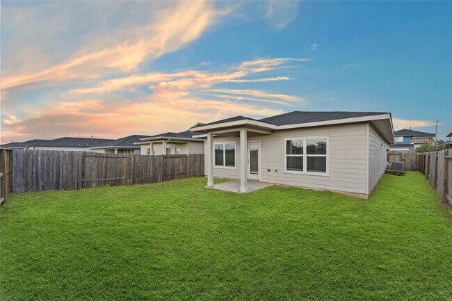 Building Photo - 12512 Newport Arch Ln