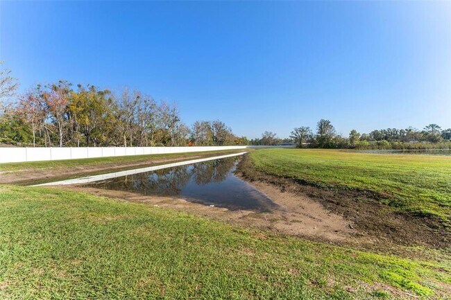 Building Photo - 6288 Shiner St