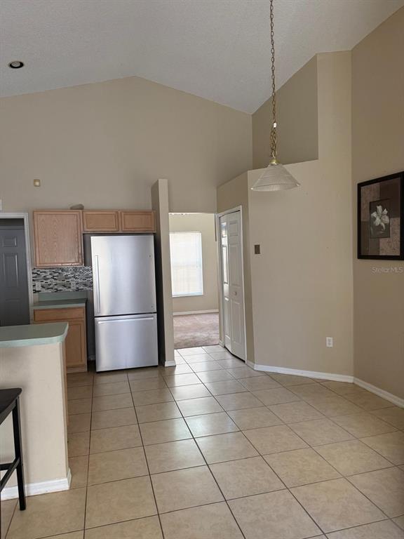 Building Photo - 519 Thousand Oaks Blvd