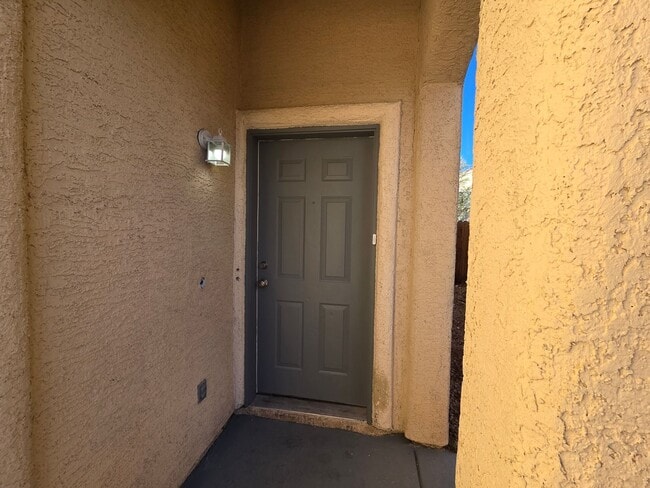 Building Photo - Get $1825 Off Feb 2026 - Move-in no later than Dec 29th!