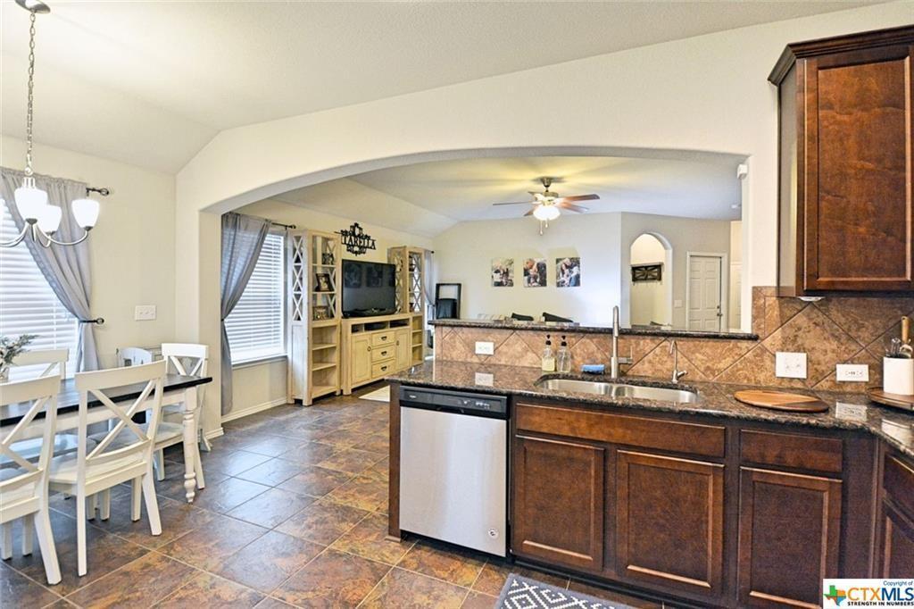 Building Photo - 362 Limerick Rd