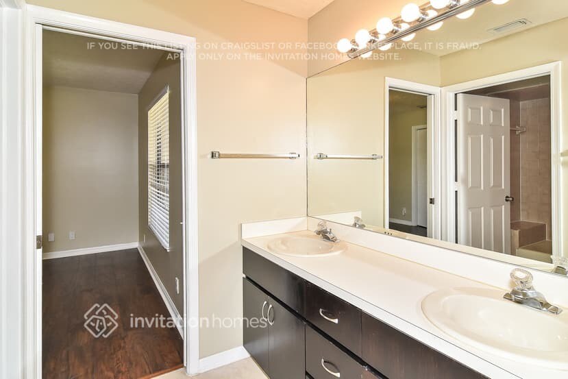 Building Photo - 1918 Lindsey Ct