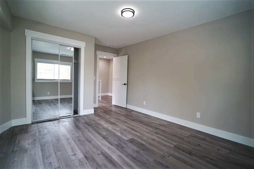 Building Photo - 1633 62nd St