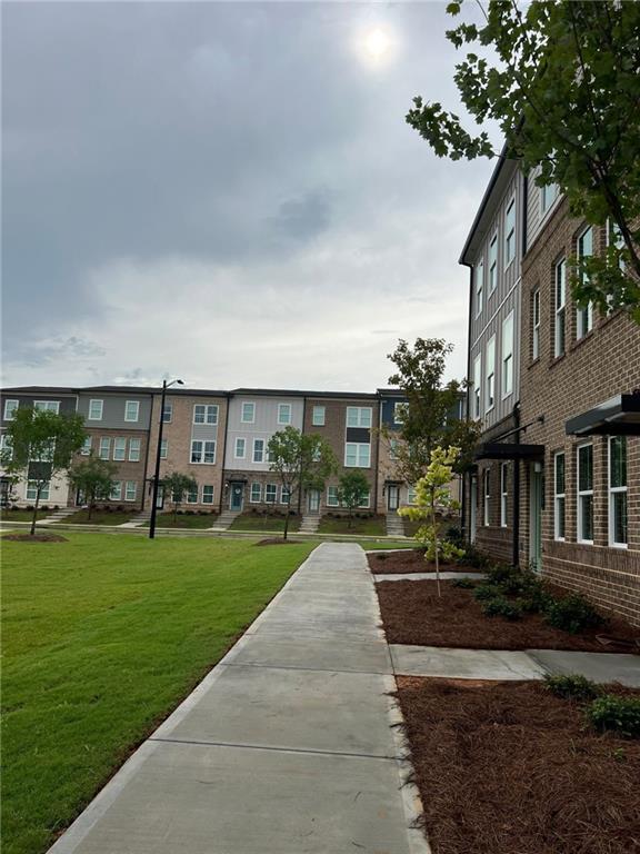 Building Photo - 327 Maltibie Dr