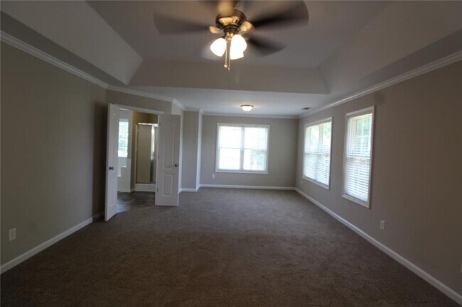 Building Photo - 1525 Woodpoint Way