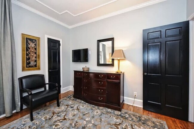 Building Photo - 600 Hermitage Ct