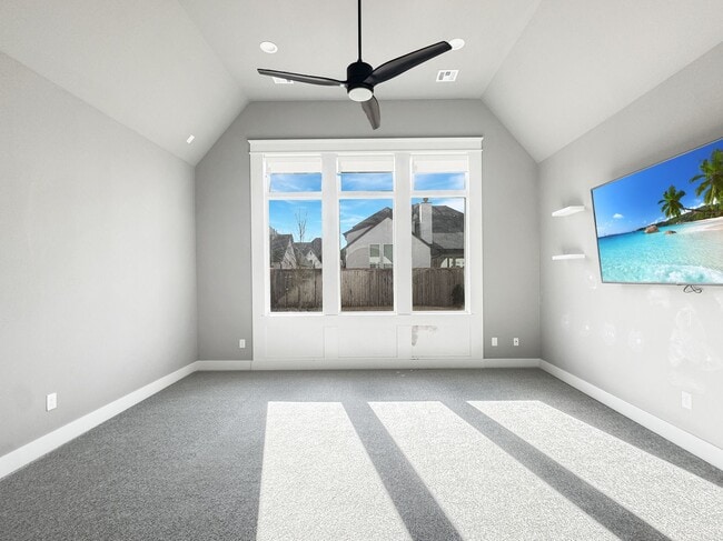 Building Photo - High-End Executive Living in Gated South Tulsa Community