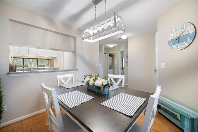 Building Photo - 772 Bird Bay Dr N