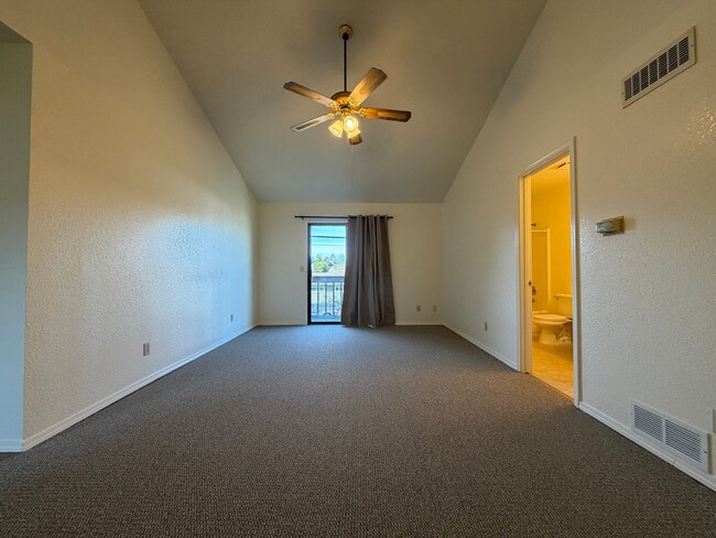 Building Photo - 2304 Arbutus St