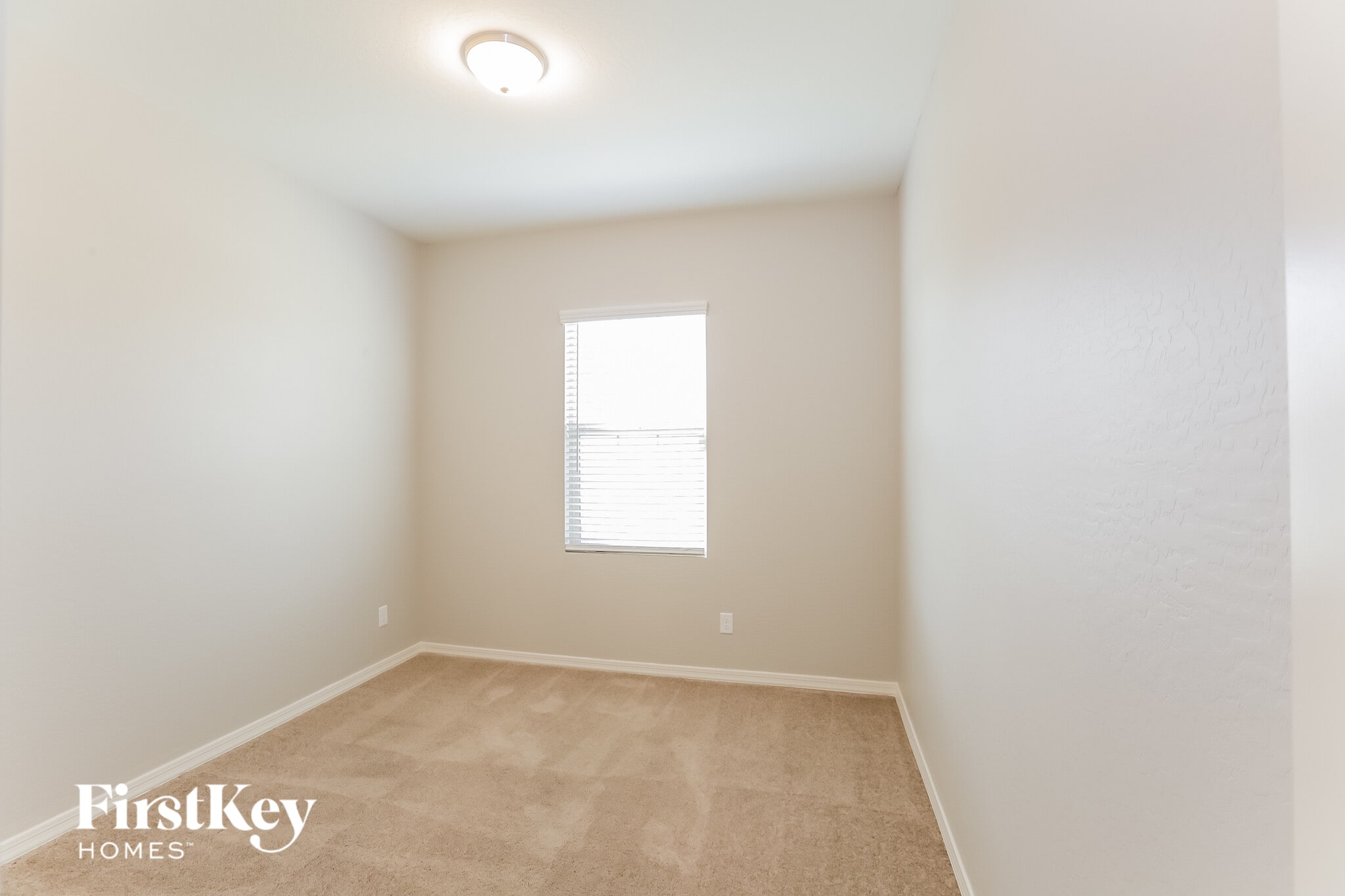 Building Photo - 296 W Powell Dr