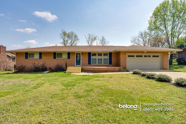 Building Photo - 2324 Mark Ln