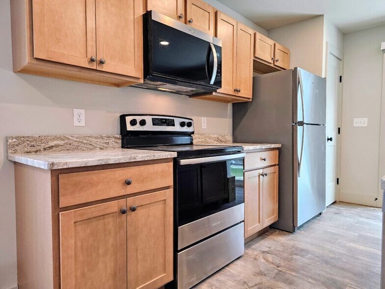 Building Photo - 950 N 9th St