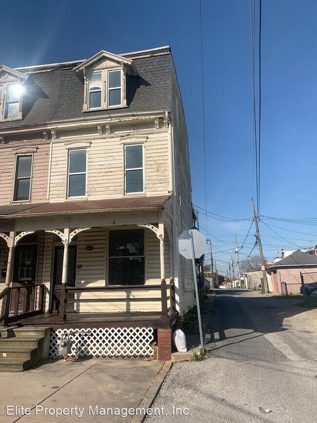 Primary Photo - 4 br, 1 bath House - 162 S Belvidere Avenue