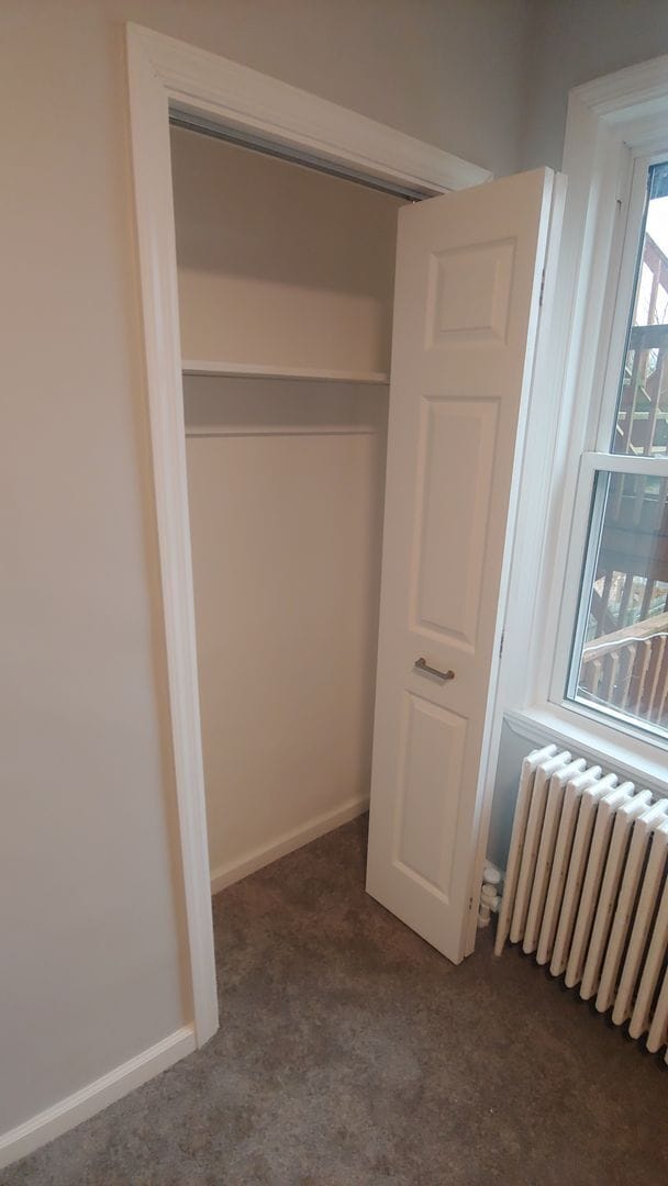 Building Photo - *Updated & Spacious 2BD/1BA First Floor apartment for rent in Mt. Washington*