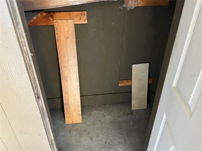 Building Photo - 6328 Newtown Cir