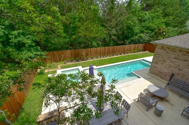 Building Photo - 7 E Shale Creek Cir