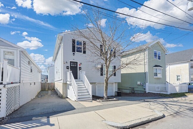 Building Photo - 48 Calumet St