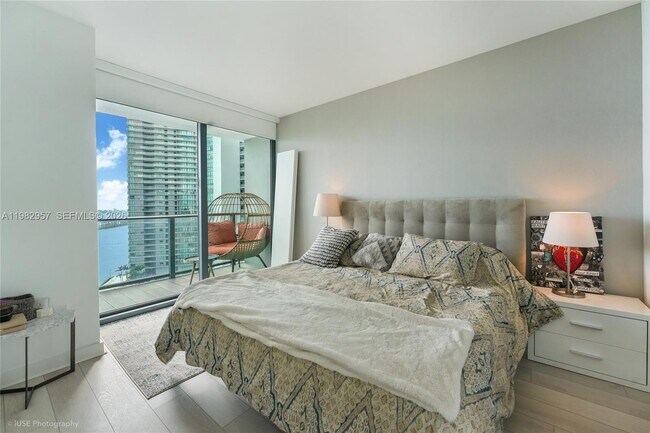 Building Photo - 501 NE 31st St