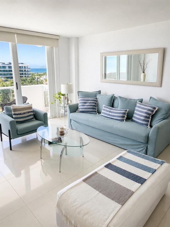 Building Photo - 9195 Collins Ave