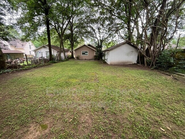 Building Photo - 470 S Prescott