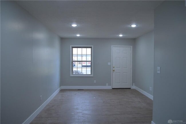 Building Photo - 8344 Woodgrove Dr