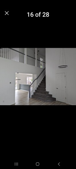 Building Photo - 9464 W Hinsdale Pl