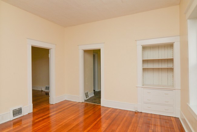 Building Photo - 808 Jefferson St