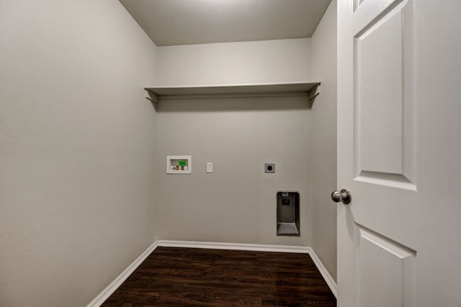 Building Photo - Gorgeous 3 Bed 2 Bath in Moore/SE OKC