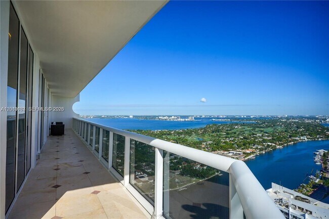 Building Photo - 4779 Collins Ave