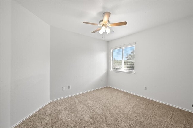 Building Photo - 1612 Yoakum St