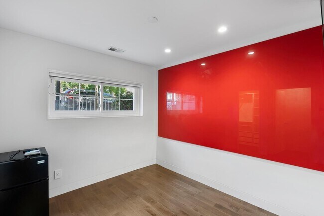 Building Photo - 103 Pacchetti Way
