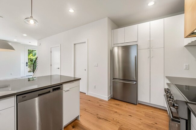 Building Photo - Brand New Construction! 2 Bedroom 2.5 Bath...