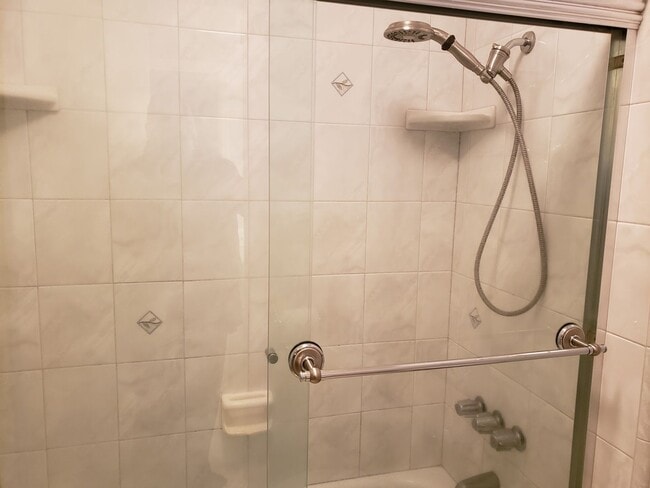 Building Photo - 2 Bedroom Condo in Bennett Valley