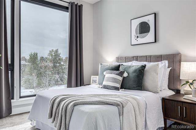 Building Photo - 6618 E Lowry Blvd