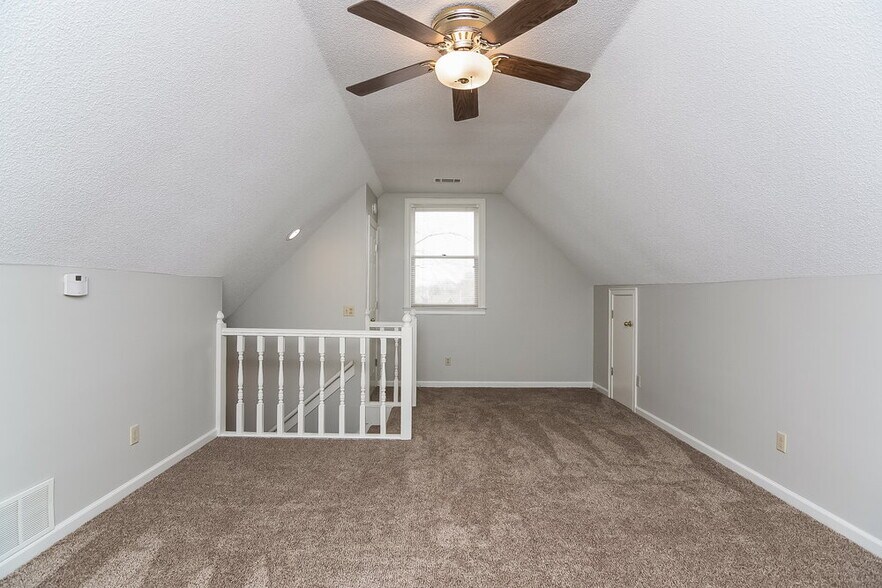 Building Photo - 8684 Leaf Manor Cove