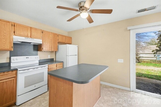 Building Photo - 7523 Double Springs Ct