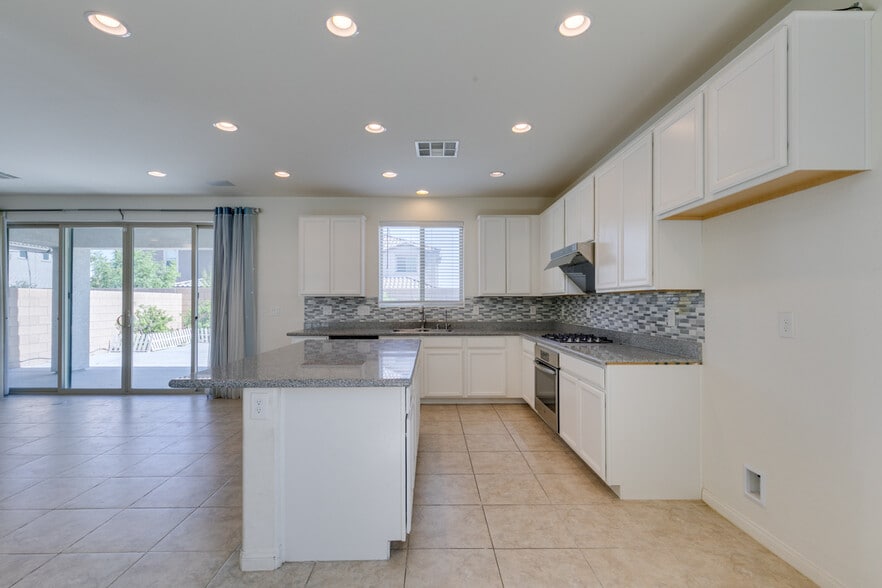 Building Photo - 6442 Kobe Knoll Ct