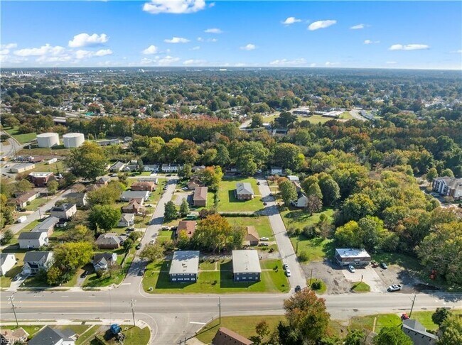 Building Photo - 200 Pullman Ave