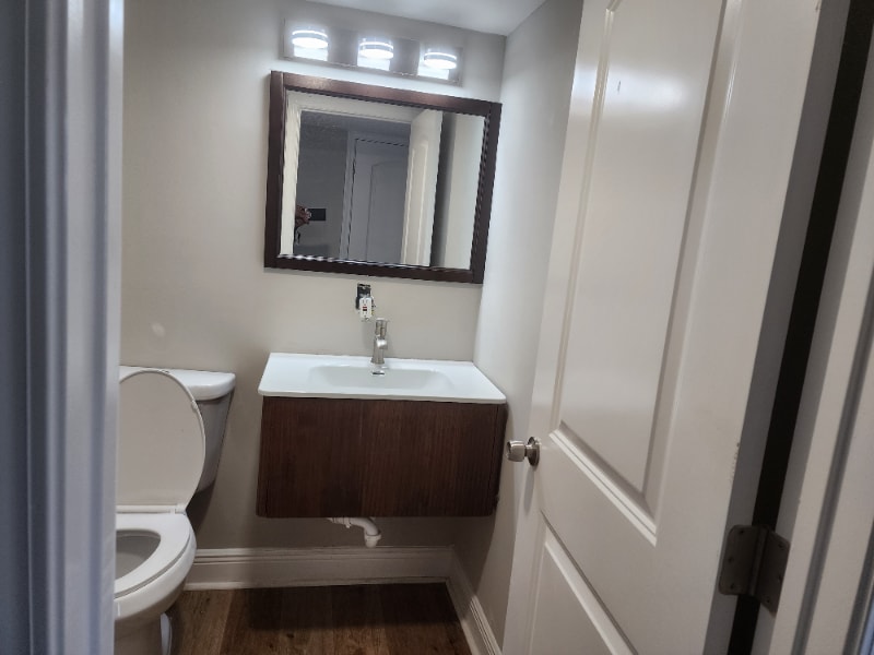 Building Photo - 390 W Lake Ave NW