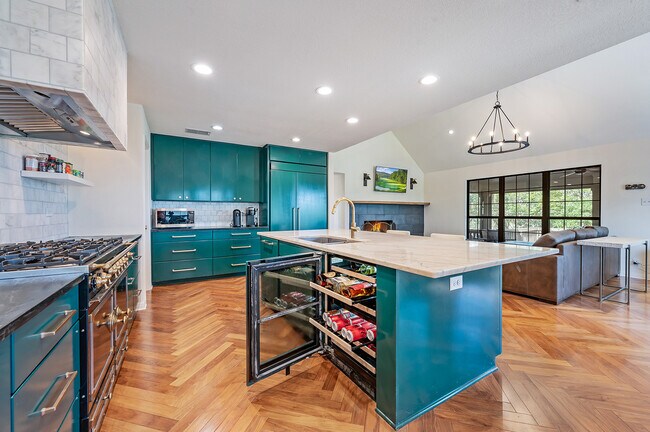 Building Photo - 29224 Seabiscuit Dr