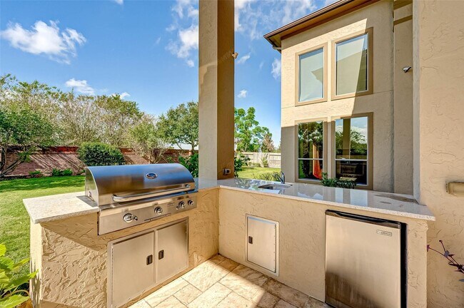 Building Photo - 2914 Cotswold Lane