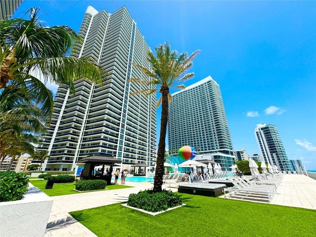 Building Photo - 1800 S Ocean Dr
