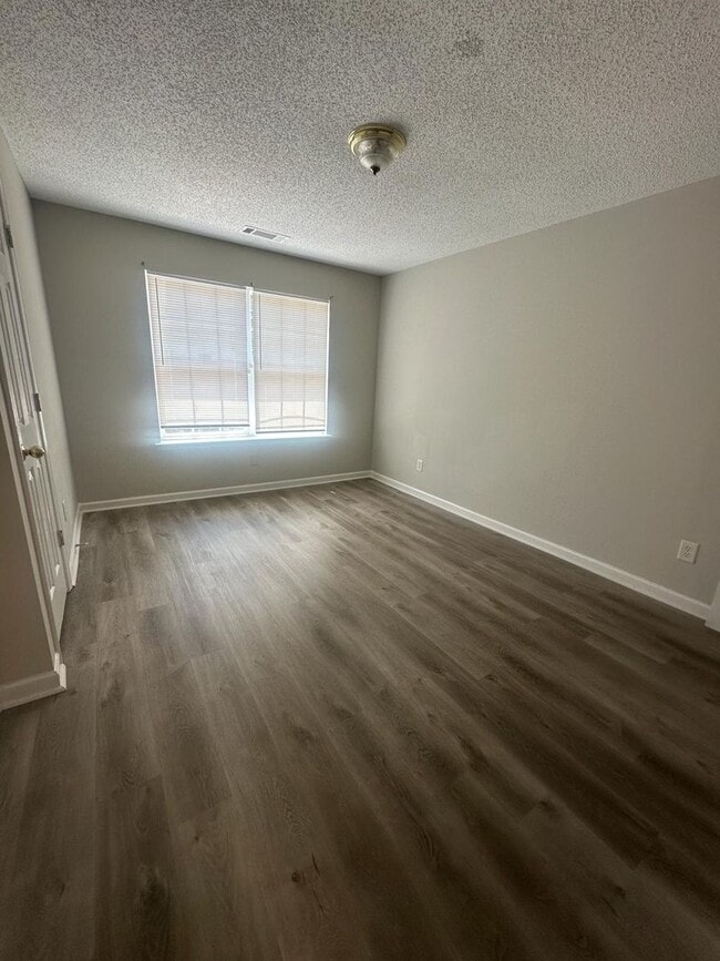 Building Photo - 1435 Maple Valley Ct