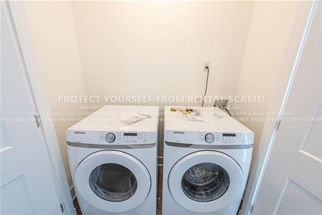 Building Photo - 1336 W Cleveland St