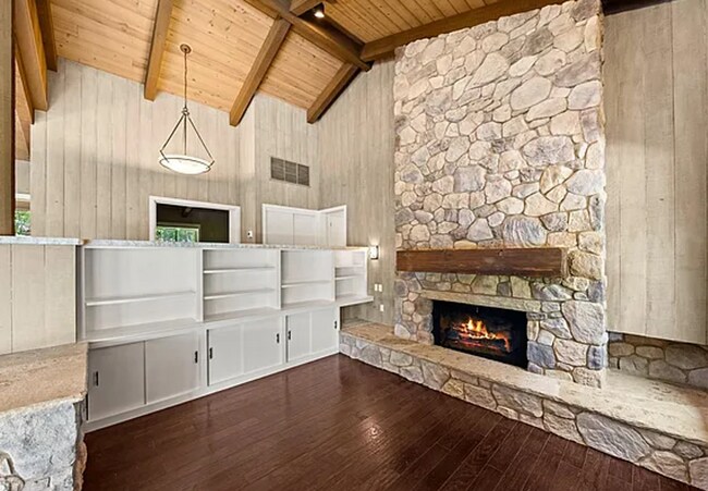 Building Photo - Rancho Alisal Drive