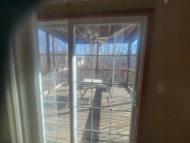 Building Photo - Beautiful 2 Bed, 2 Bath Luxury Condo - Free Month w/13 mo Lease!