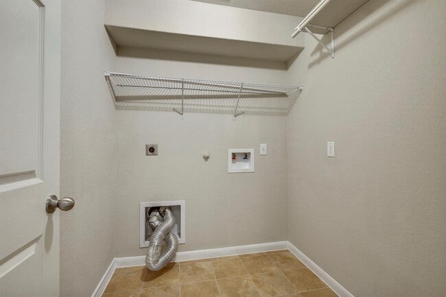 Building Photo - 507 Teron Dr