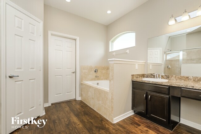 Building Photo - 5276 White Egret Ln