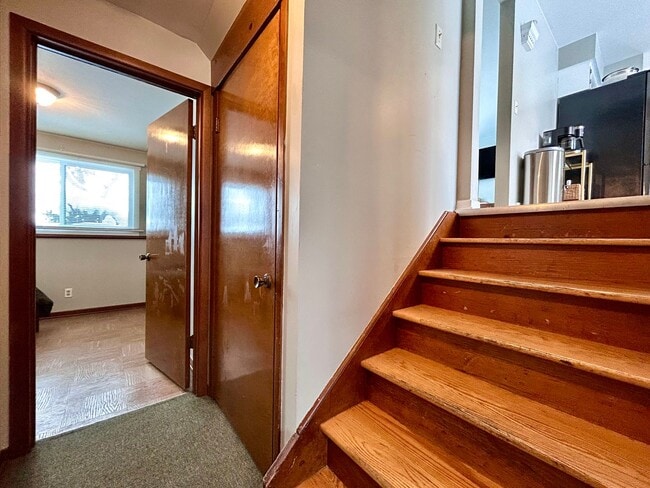 Building Photo - Four Bedroom Home in Southeast Grand Rapids