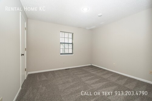 Building Photo - 7434 Santa Fe Dr